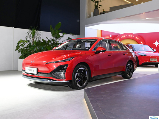 2024 Wuling Starlight 70 km Standard Limousine Elektrofahrzeug Fahrgastfahrzeug Energiefahrzeug