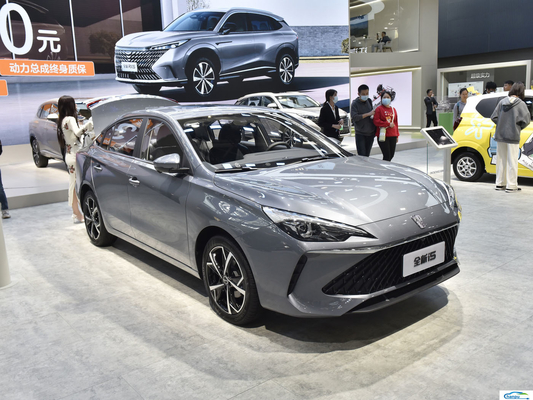 ROEWE 2023-2024 Kompakte Benzinlimousine Manuelle Fahrersitzverstellung und erschwinglich