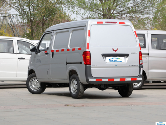 s Wuling Zhiguang Benzinwagen mit R15 Reifen Größe Normal Lenkrad