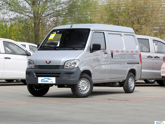 s Wuling Zhiguang Benzinwagen mit R15 Reifen Größe Normal Lenkrad