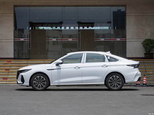 Revolutionieren Sie Ihren Transport mit dem 2024 Chery Fengyun A8 Sedan A Energiefahrzeug