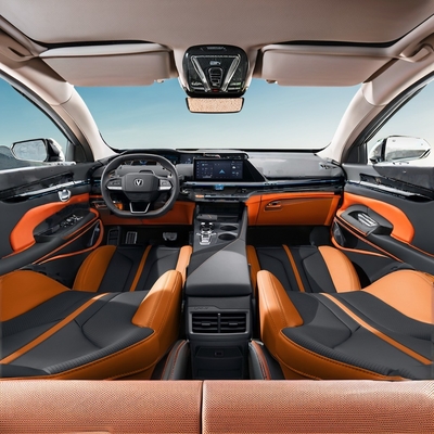 Changan UNI-V 2024 1,5T Fahrzeug mit Kraftstoffantrieb mit Macpherson-Vorfahrung