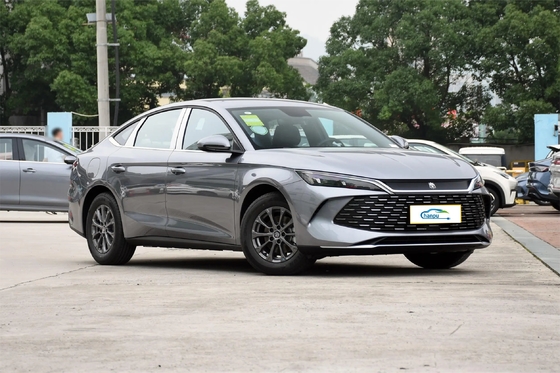 DM-I-2024 80KM Leading Model PHEV Limousine für BYD Höchstgeschwindigkeit 180Km/h Energie-Typ PHEV