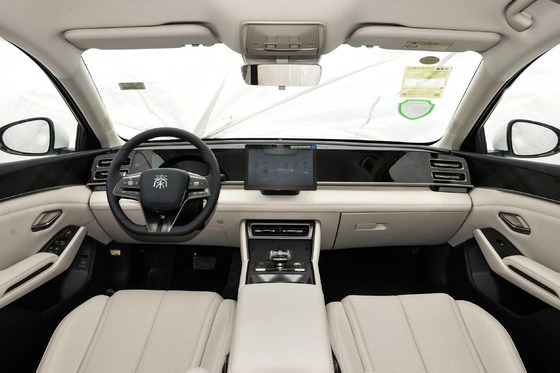DM-I-2024 80KM Leading Model PHEV Limousine für BYD Höchstgeschwindigkeit 180Km/h Energie-Typ PHEV