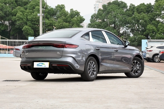 DM-I-2024 80KM Leading Model PHEV Limousine für BYD Höchstgeschwindigkeit 180Km/h Energie-Typ PHEV