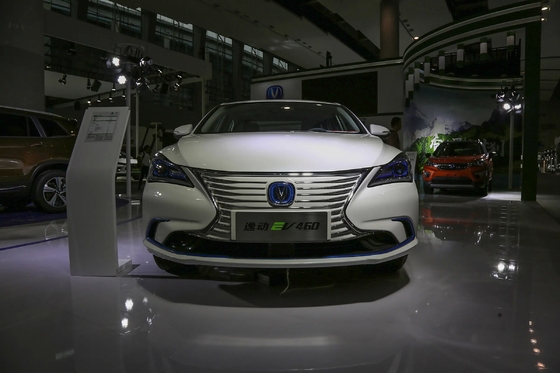 Voran mit dem Changan Eado EV460 2024 Limousine A Energiefahrzeug
