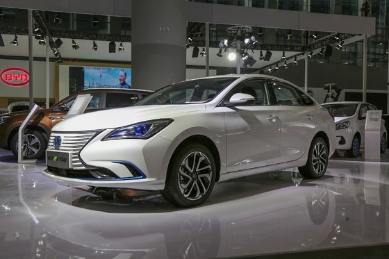 Voran mit dem Changan Eado EV460 2024 Limousine A Energiefahrzeug