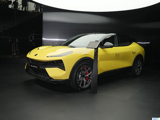 2024 Einzelhandel Ride-On EV Auto Lotus Emeya R Energiefahrzeug für den Automobilmarkt