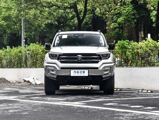 Erleben Sie den Nervenkitzel des Off-Roading mit dem GWM Tank 400 Hi4-T Hybrid PHEV Off-Road SUV