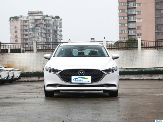 2023 Mazda 3 Axela 1.5L Automatischer Benzin-SUV Limousine TPMS und LED-Scheinwerfer enthalten