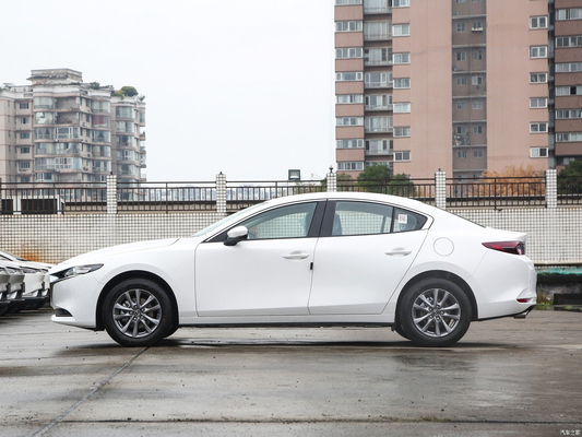 2023 Mazda 3 Axela 1.5L Manual Edition Benzin SUV Limousine mit LED Scheinwerfer von Chinesen