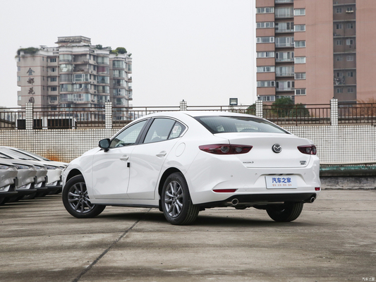 2023 Mazda 3 Axela 1.5L Manual Edition Benzin SUV Limousine mit LED Scheinwerfer von Chinesen