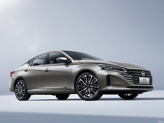Mehrlink-Rückfahrzeug mit Fahrwerk Dongfeng Nissan Teana Sedan
