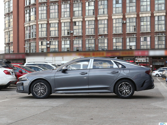 2023 2024 Kia K5 5-Türer Limousine 1.5T 2.0T Benzinfahrzeug für Hyundai Pkw