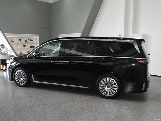 Erleben Sie das Beste aus beiden Welten mit dem 2024 Voyah Dreamers Lantu Luxus 4-Drive SUV