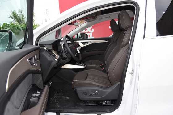 SUV City Ride-On Car Q5 E-Tron-50 E-Tron Quattro Scheinende Brokat-Anzug Elektrofahrzeug