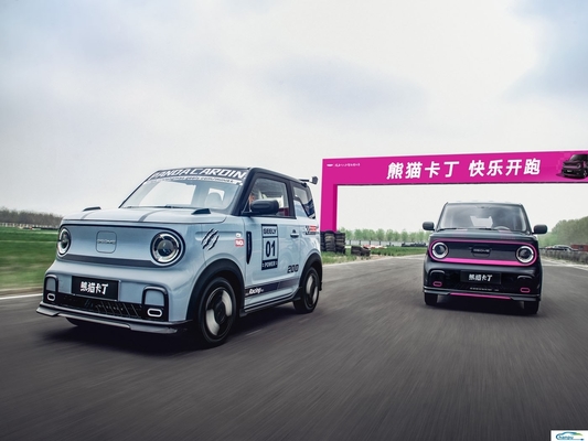 Geely Elektroauto angepasstes Mini-Hatchback-System mit verbesserter Beleuchtung und Sensoren