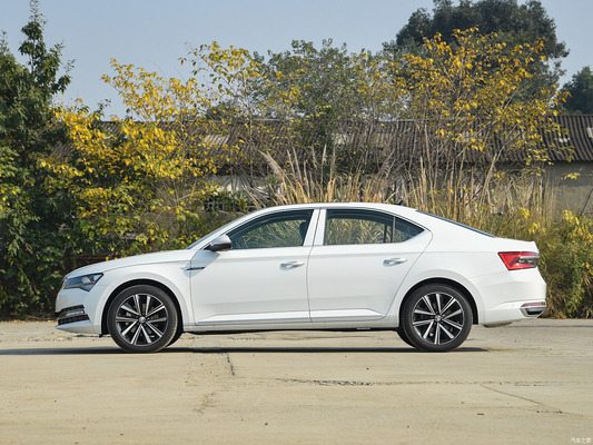 Elektrische Fahrersitzregelung 2024 Skoda Superb TSI 280 AWD SUV für Volkswagen