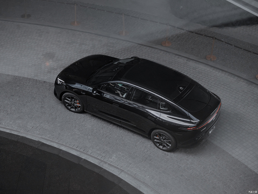 Saic IM LS6 4WD EV SUV Die Must-Have-B2B-Entscheidung für Langstreckenbedürfnisse in den Jahren 2023-2024