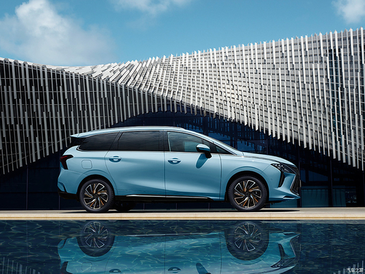 2024 Dongfeng Fengxing Forthing Jugendyacht 1.5T 7-Geschwindigkeit 197 PS L4 Mittel MPV Benzin Automobile