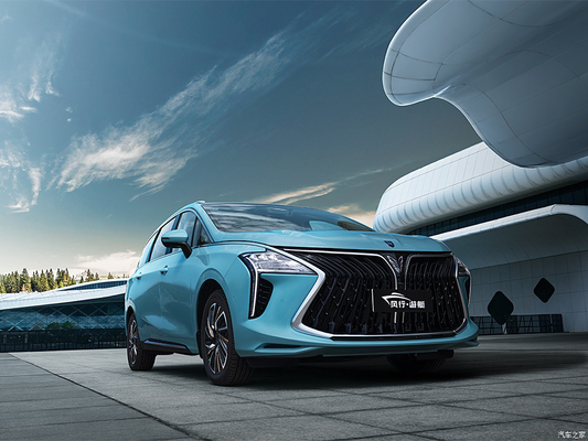 2024 Dongfeng Fengxing Forthing Jugendyacht 1.5T 7-Geschwindigkeit 197 PS L4 Mittel MPV Benzin Automobile