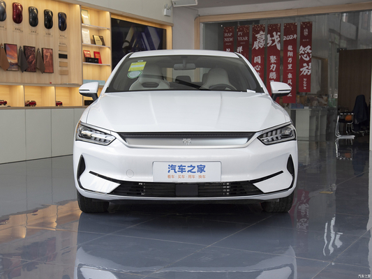Revolutionieren Sie Ihr Fahrerlebnis mit 2024 BYD Qin Plus EV und DM-i Hybrid Limousine